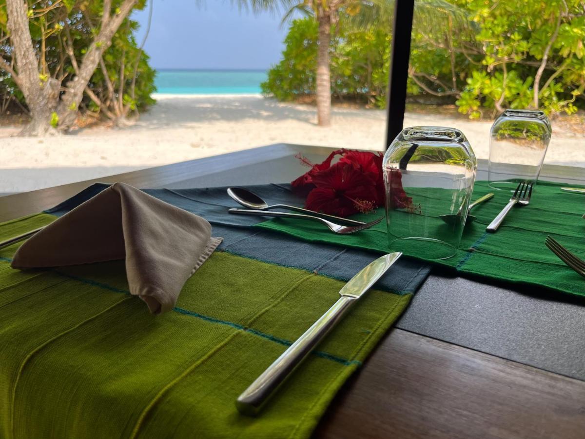 The Barefoot Eco Hotel Hanimaadhoo Island Екстер'єр фото